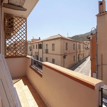 Centro Di Appartamento *